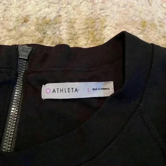 ATHLETA EN ROUTE BLACK SHORT SLEEVE ATHLETIC DRESS - Picture 5 of 6